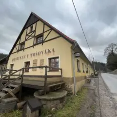 Adršpach: Gdzie zjeść? Sprawdzone restauracje i tanie opcje