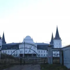 Hotel Cztery Wieże Katarzynin: Kiedy otwarcie? Poznaj prawdę!