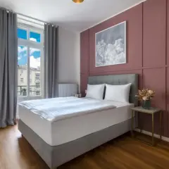 Praga: Ceny noclegów (80-1000 PLN) i sprawdzone triki na oszczędności