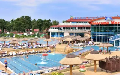 Hotel resort: co to znaczy? Poznaj kluczowe różnice i wybierz idealny